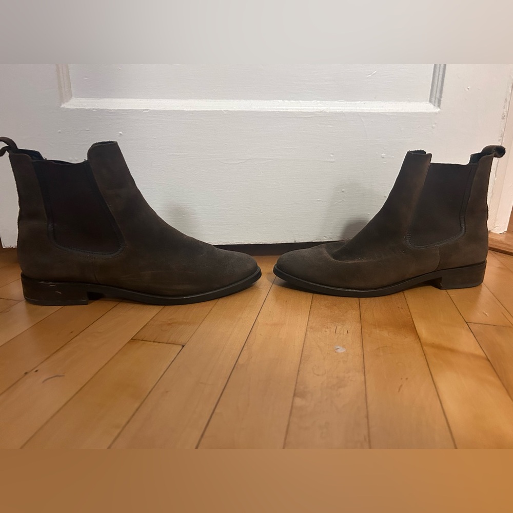 Size 11 women’s Thursday Duchess Boots